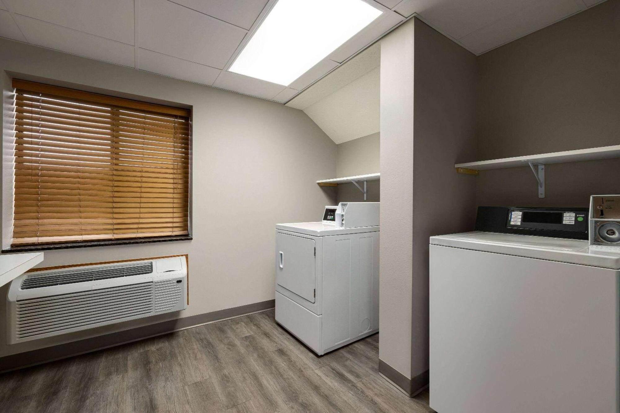 Americinn By Wyndham Lincoln South Buitenkant foto